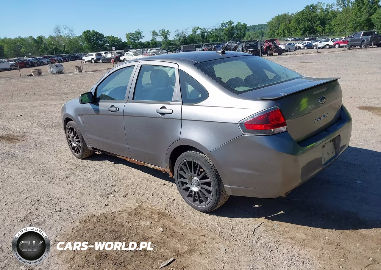 2010 Ford Focus Ses VIN:1FAHP3GN0AW222799 - 3