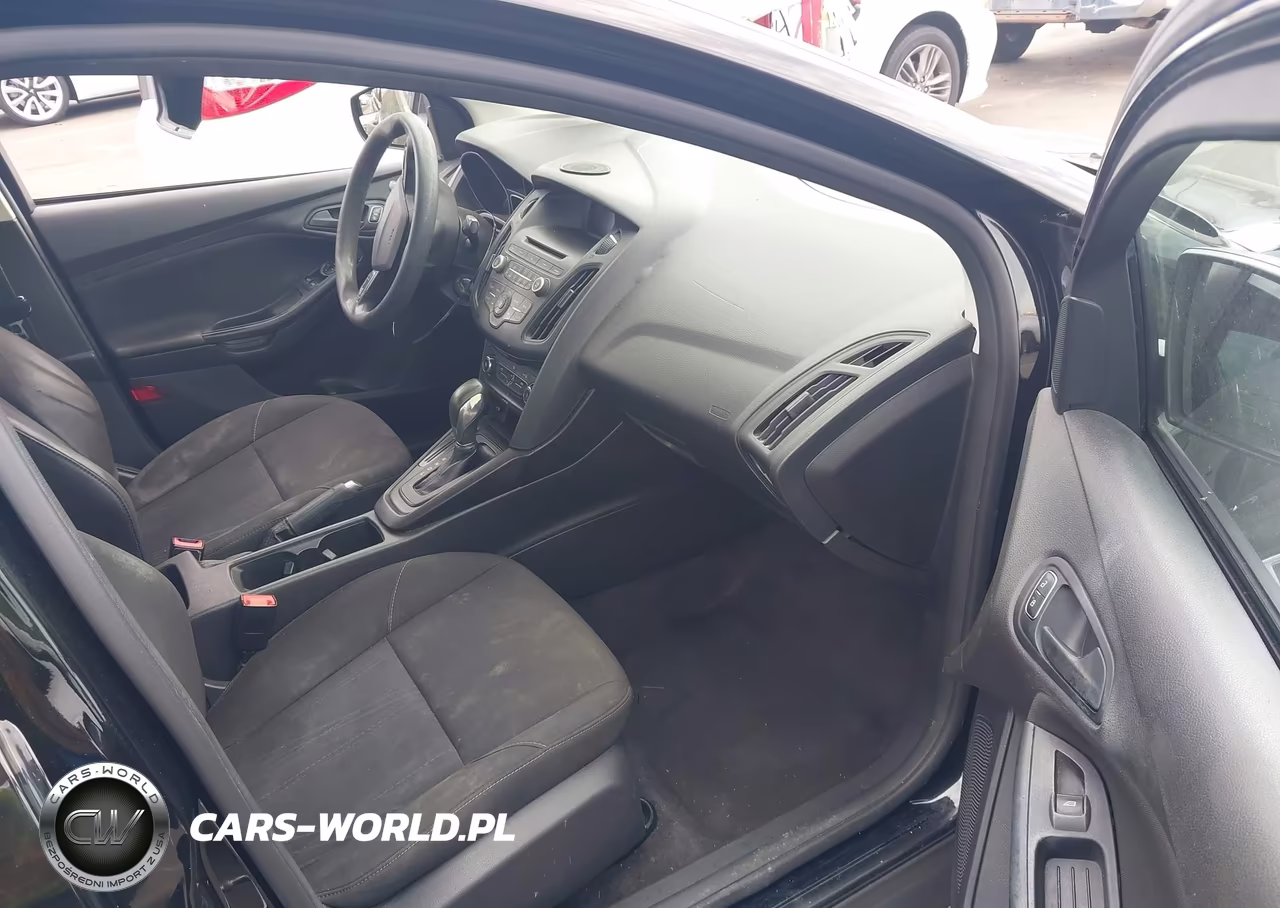 2017 Ford Focus S VIN:1FADP3E27HL251672 - 5