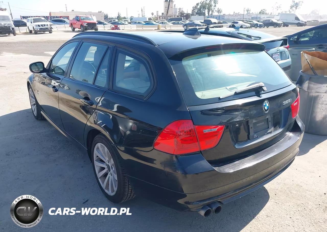 2011 BMW 328I xDrive VIN:WBAUU3C5XBA541789 - 3