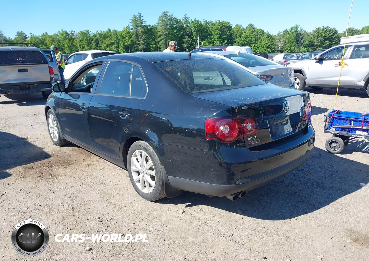 2010 Volkswagen Jetta Limited Edition VIN:3VWRZ7AJ0AM105355 - 3