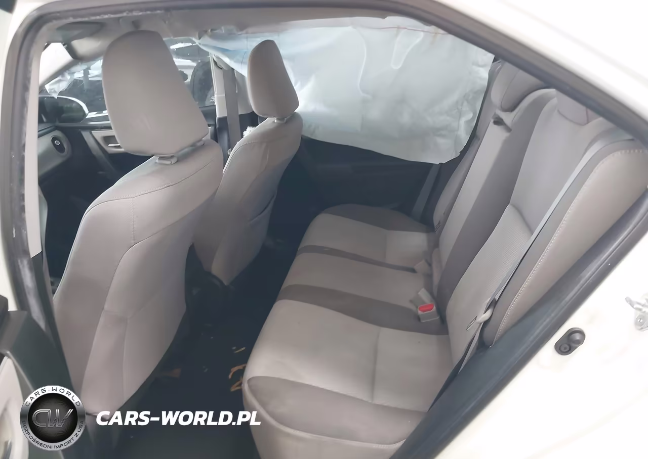 2018 Toyota Corolla Le VIN:5YFBURHE7JP836056 - 8
