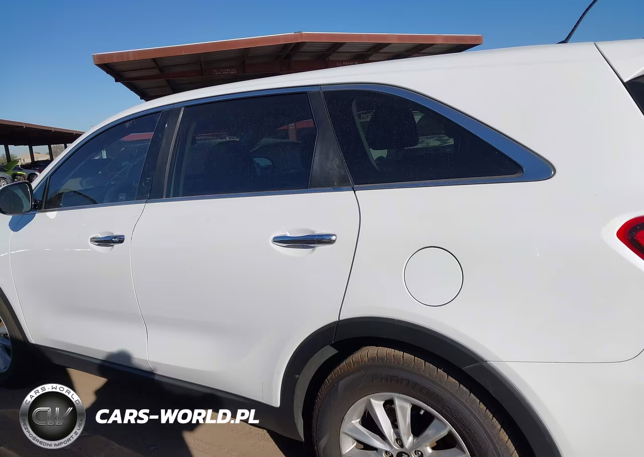 2020 Kia Sorento 2.4L L VIN:5XYPG4A37LG682979 - 13