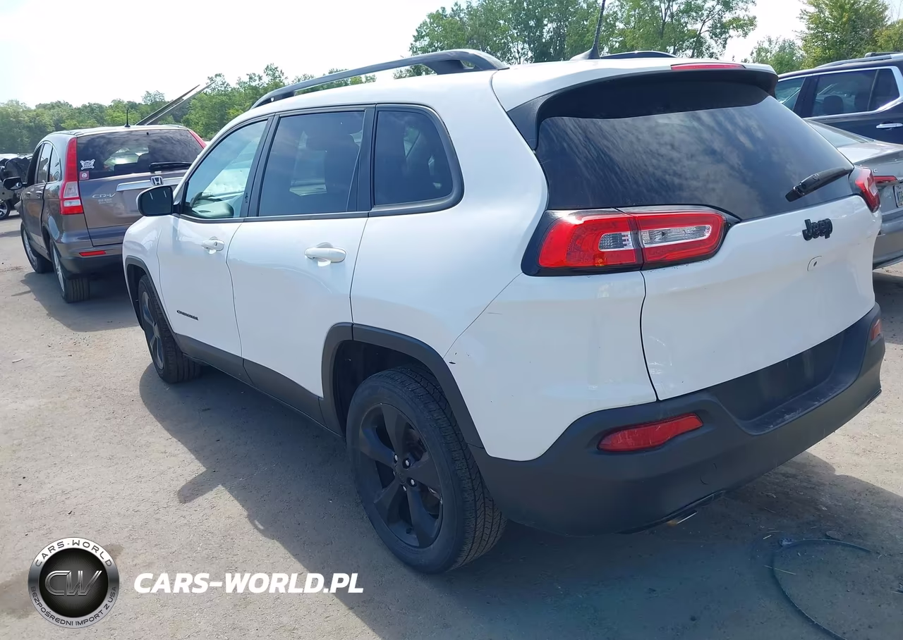 2018 Jeep Cherokee Latitude Fwd VIN:1C4PJLCB7JD577189 - 3