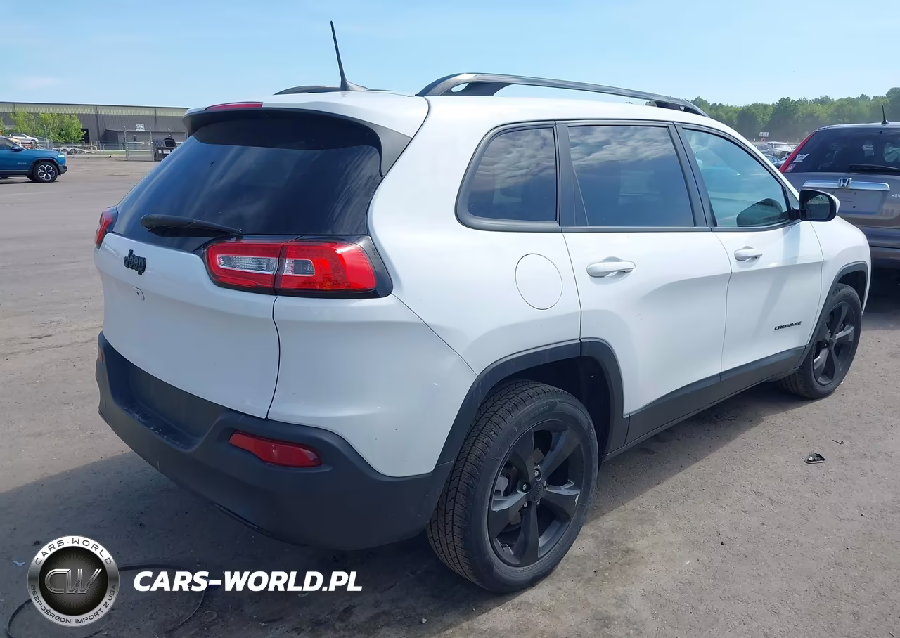 2018 Jeep Cherokee Latitude Fwd VIN:1C4PJLCB7JD577189 - 4