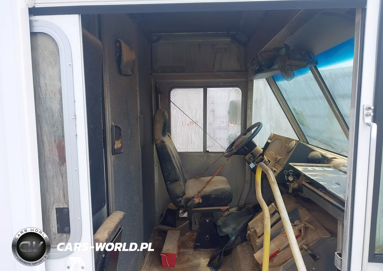 2022 Ford F-59 Commercial Stripped VIN:1F65F5KN0N0A00200 - 5