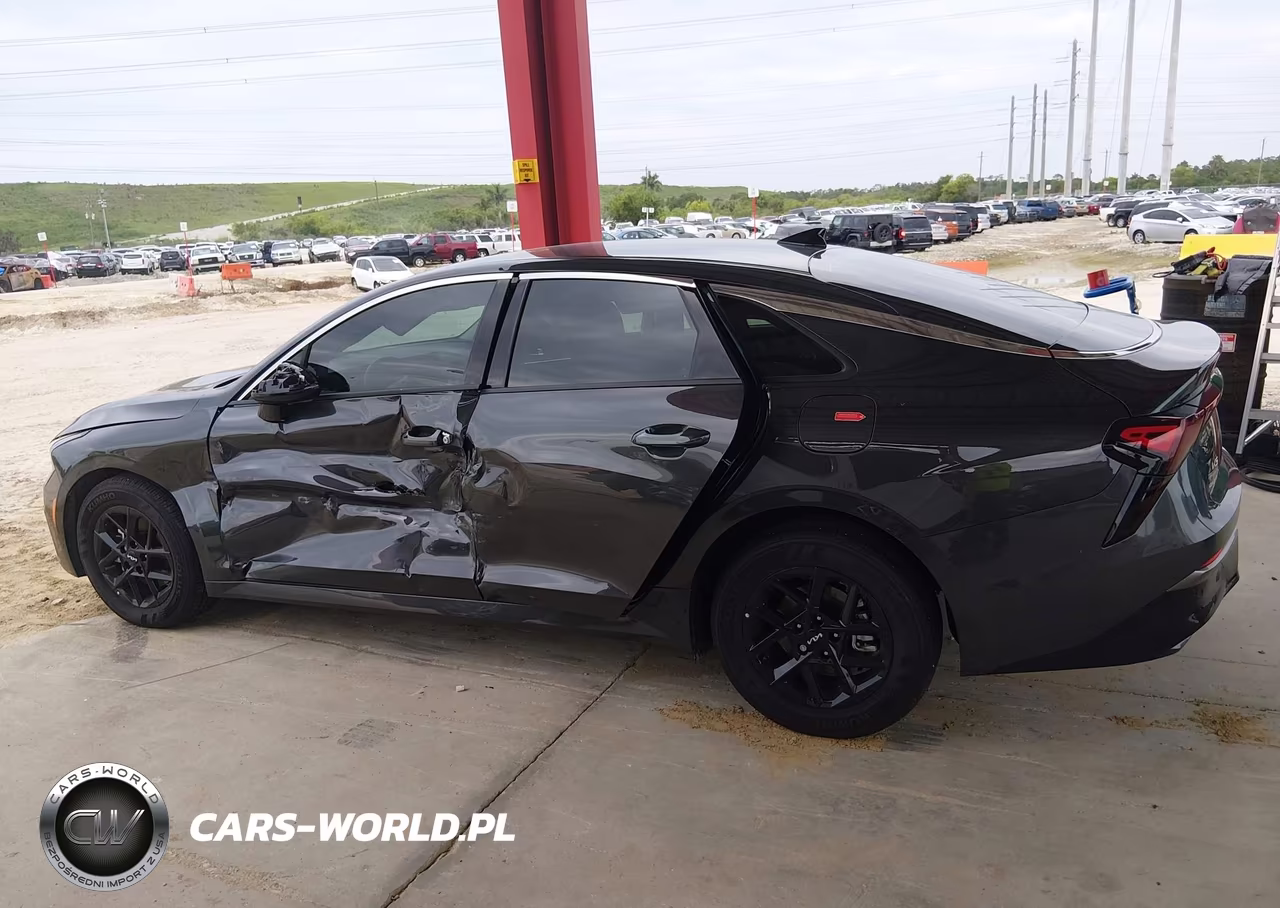 2026 Kia K5 Lxs Fwd VIN:KNAG24J78T5461494 - 14