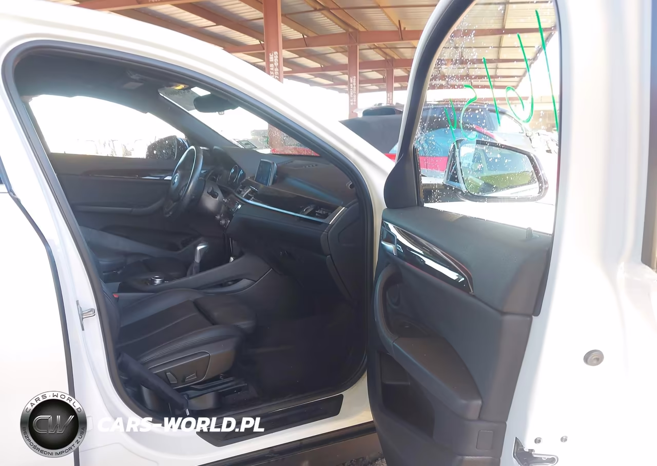 2019 BMW X2 xDrive28I VIN:WBXYJ5C59KEF83653 - 5