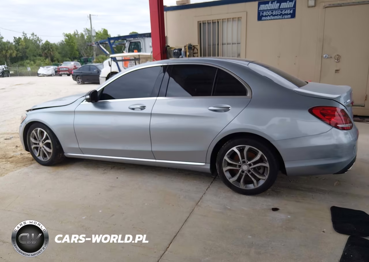 2015 Mercedes-Benz C 300 VIN:55SWF4JB7FU044330 - 15