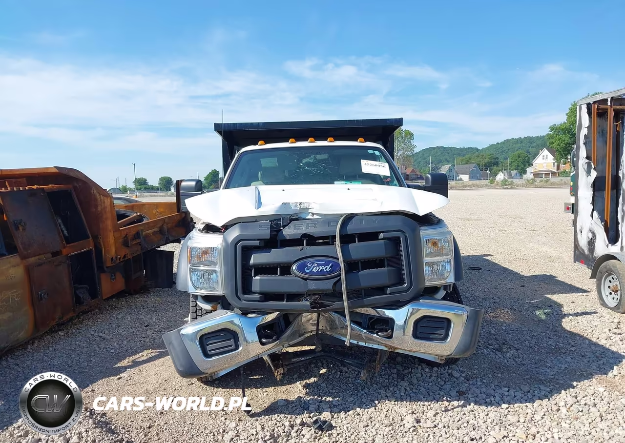 2012 Ford F-550 Chassis Xl VIN:1FDUF5HY2CEB46233 - 13