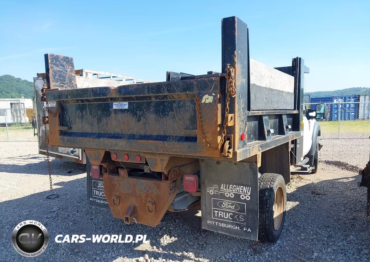 2012 Ford F-550 Chassis Xl VIN:1FDUF5HY2CEB46233 - 4