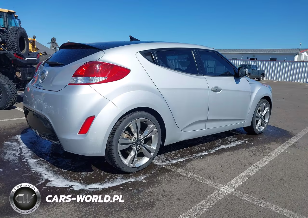 2012 Hyundai Veloster Base W-Gray VIN:KMHTC6AD2CU053039 - 4