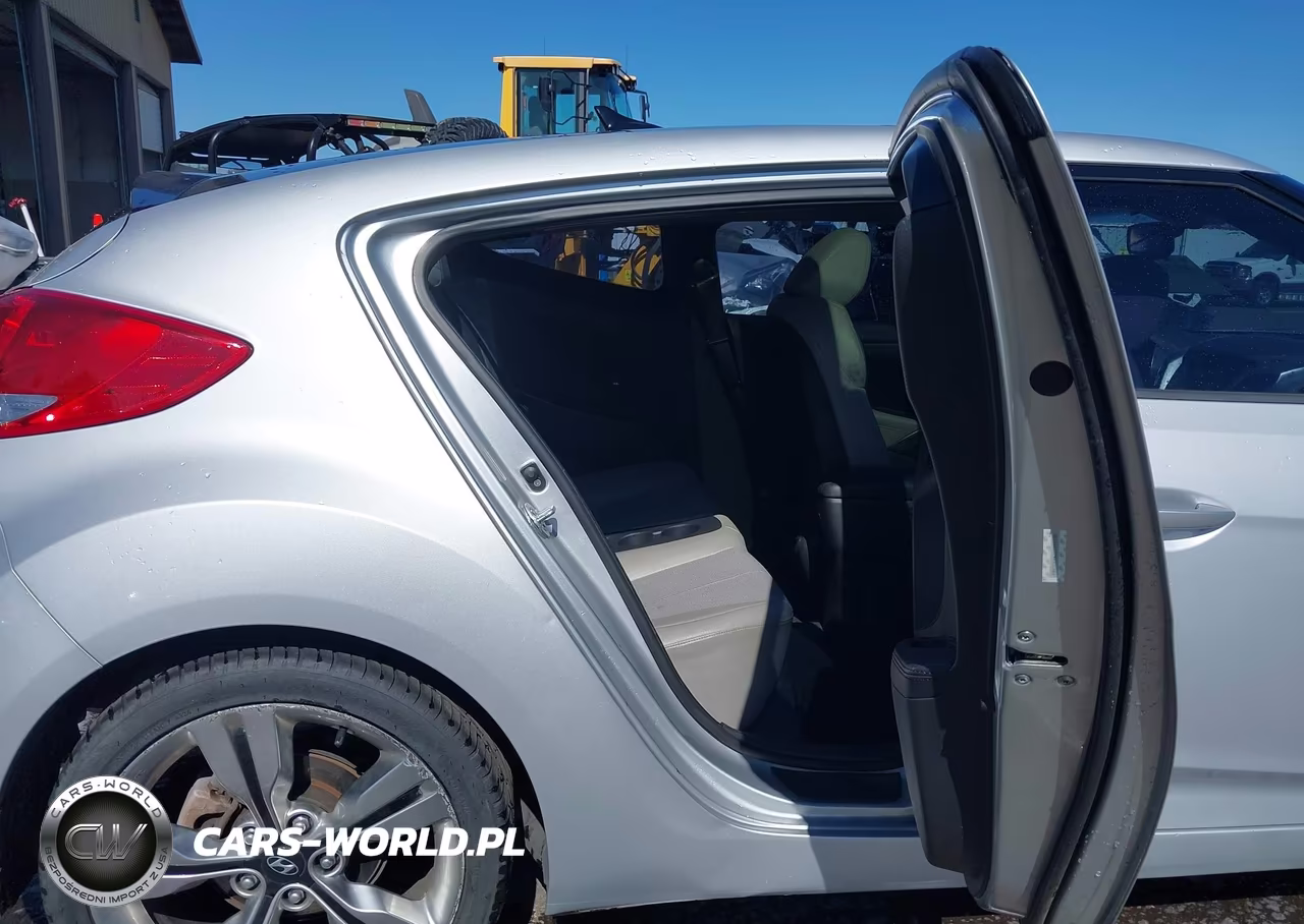 2012 Hyundai Veloster Base W-Gray VIN:KMHTC6AD2CU053039 - 8