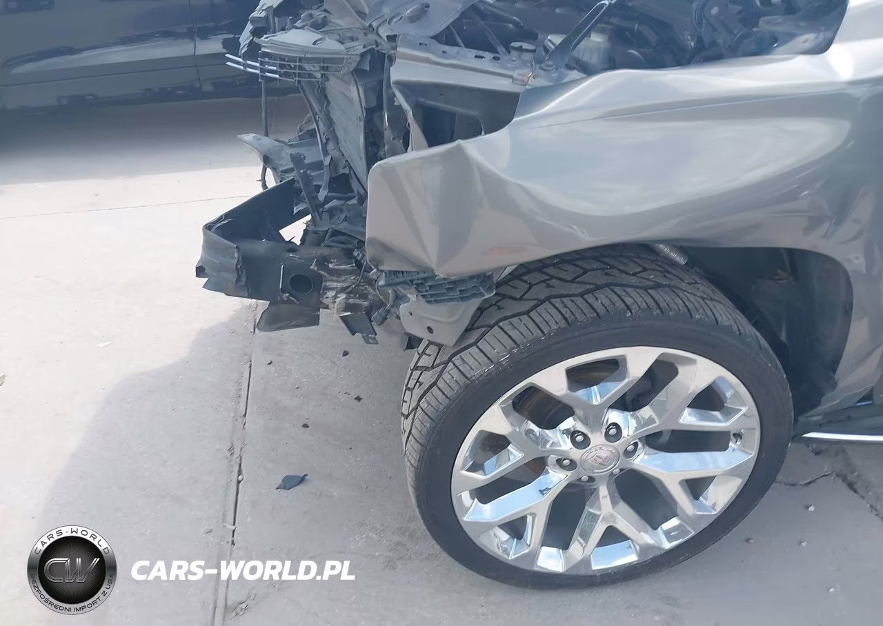 2017 Cadillac Escalade Luxury VIN:1GYS4BKJ7HR163325 - 6
