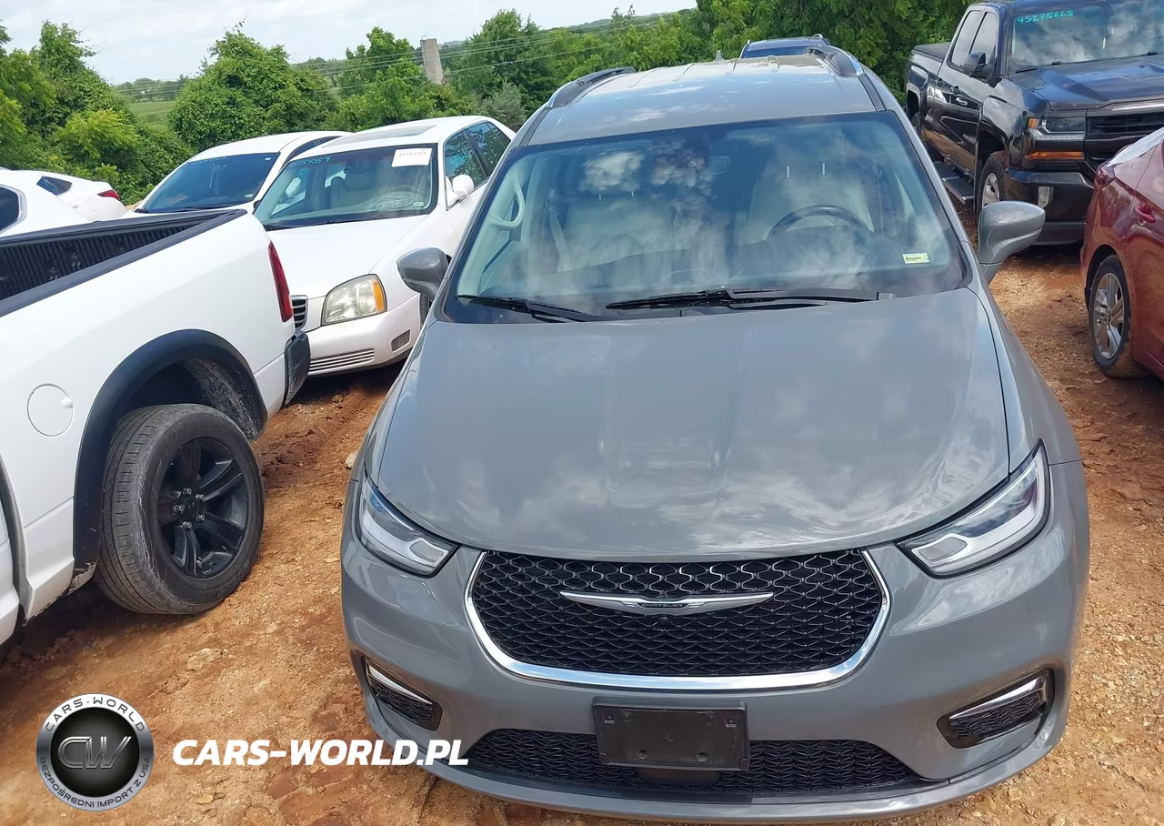 2021 Chrysler Pacifica Touring L VIN:2C4RC1BGXMR591903 - 12