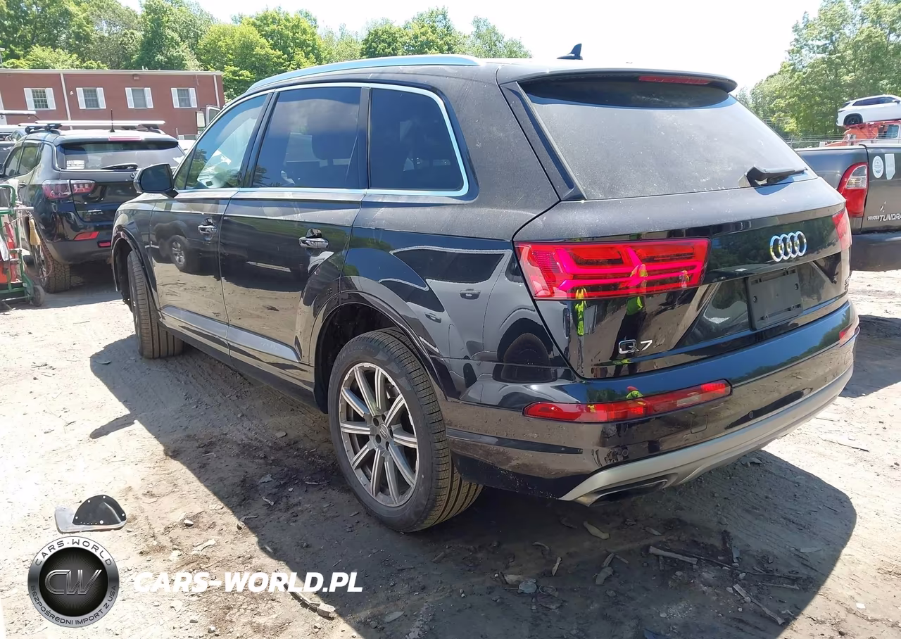 2017 Audi Q7 3.0T Premium VIN:WA1LAAF74HD021016 - 3