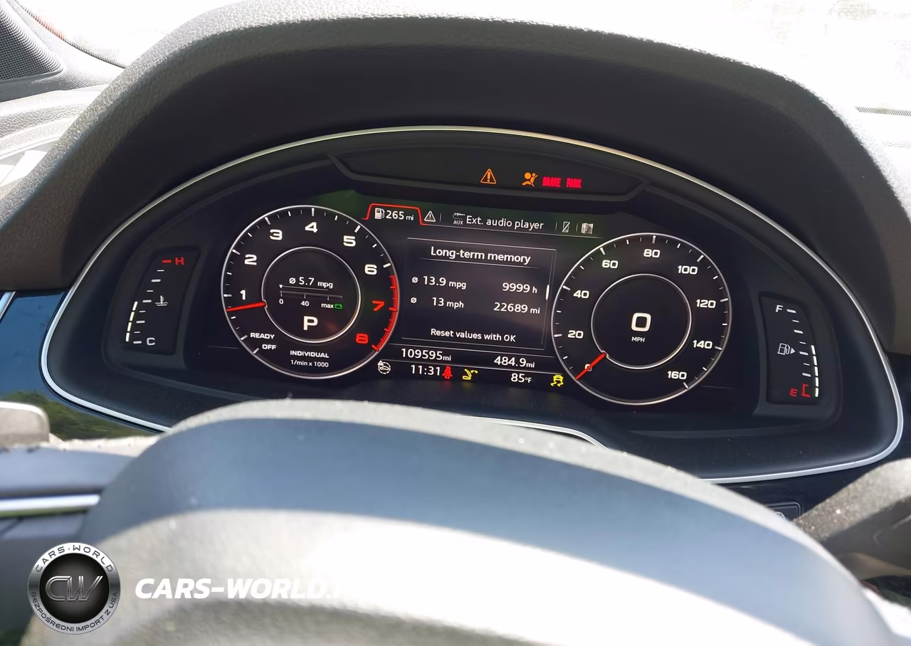 2017 Audi Q7 3.0T Premium VIN:WA1LAAF74HD021016 - 7