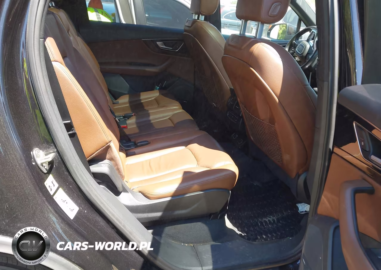 2017 Audi Q7 3.0T Premium VIN:WA1LAAF74HD021016 - 8