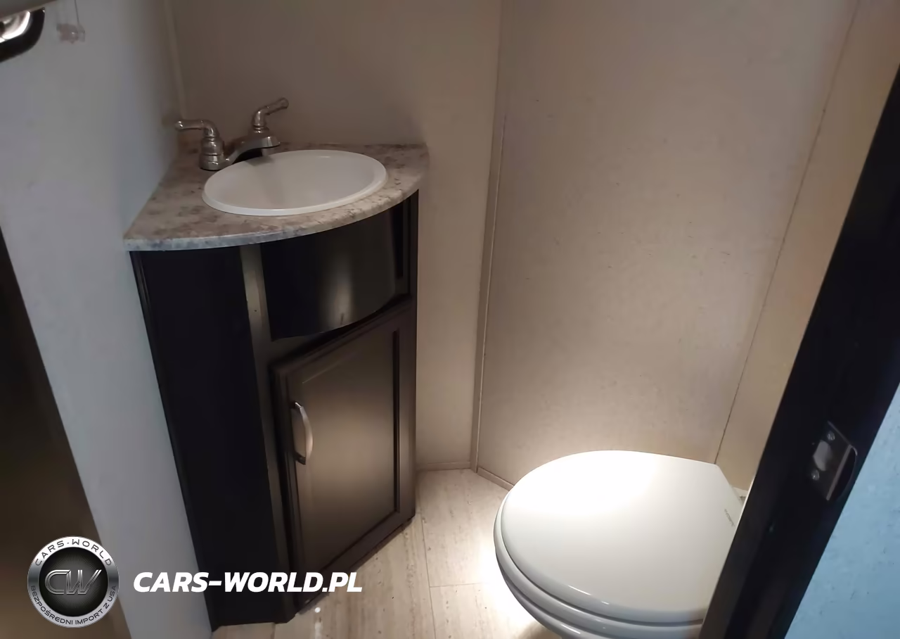 2016 Grand Design Momentum 36' 5Th Wheel VIN:573FM4027G1202046 - 13