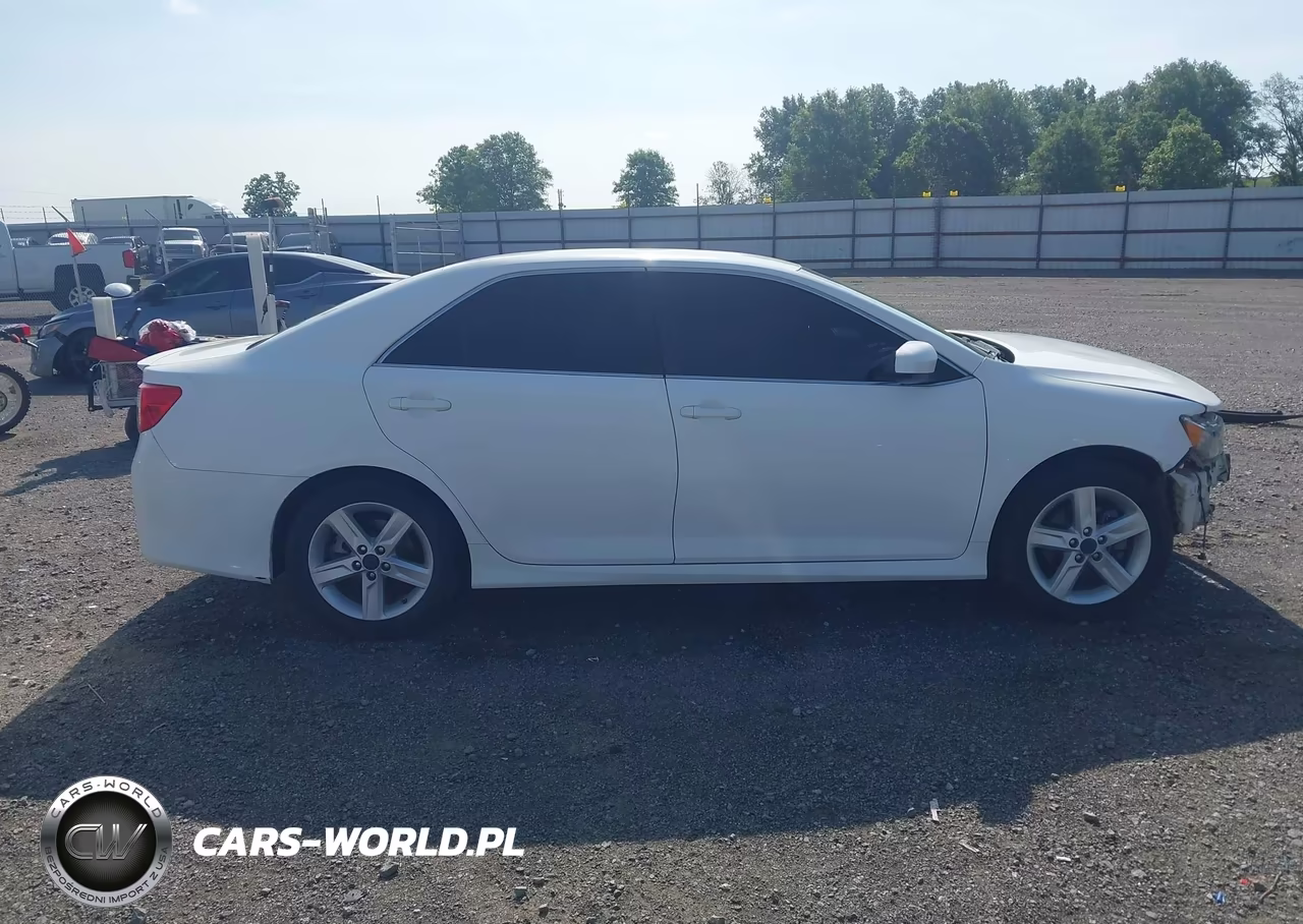 2013 Toyota Camry Se VIN:4T1BF1FK8DU662361 - 14