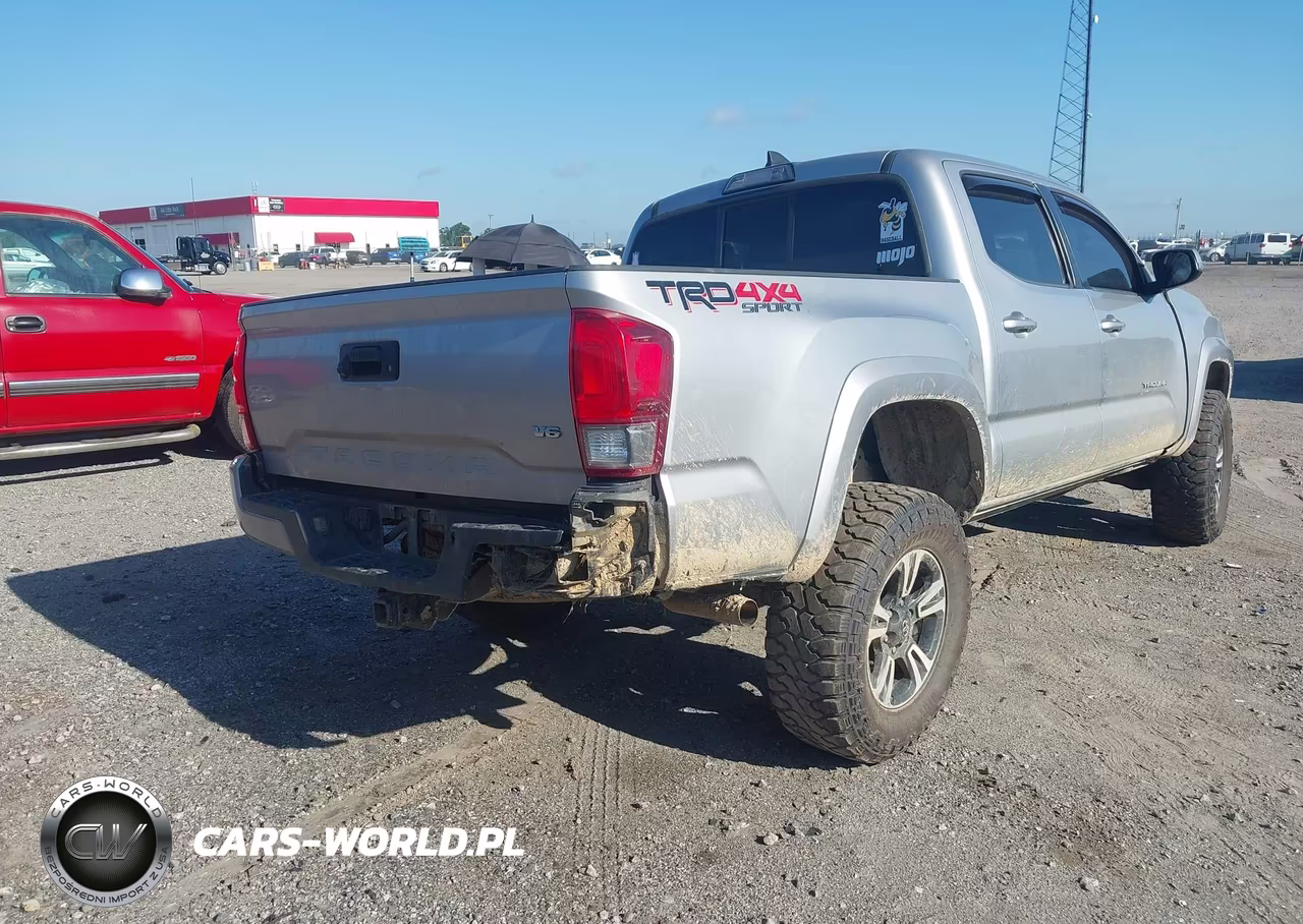 2016 Toyota Tacoma Trd Sport VIN:5TFCZ5AN1GX004294 - 4