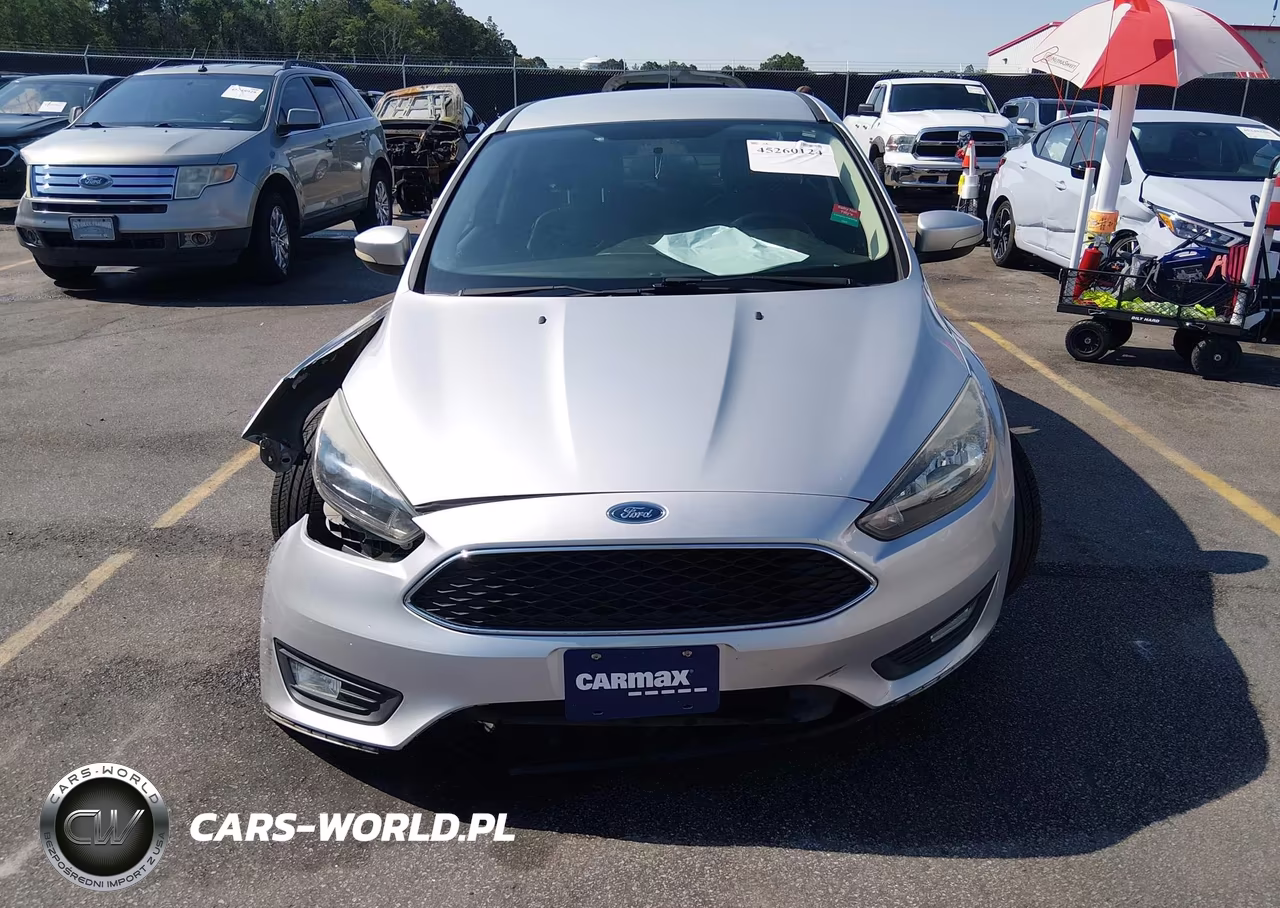 2016 Ford Focus Se VIN:1FADP3F23GL391537 - 12