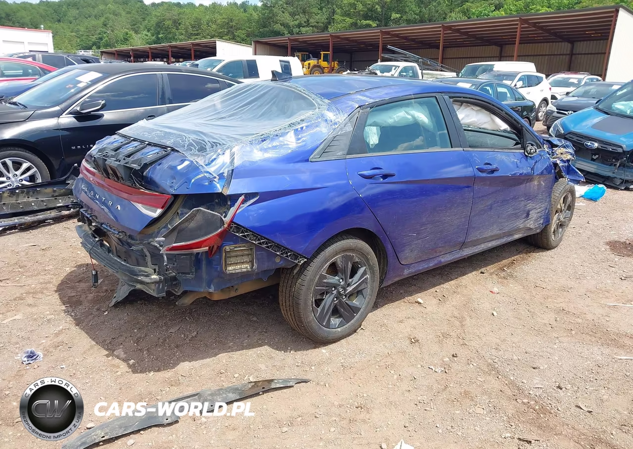 2022 Hyundai Elantra Sel VIN:5NPLS4AGXNH069508 - 4