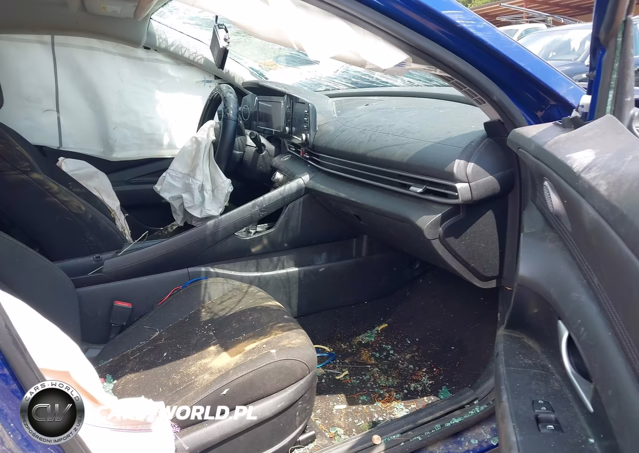 2022 Hyundai Elantra Sel VIN:5NPLS4AGXNH069508 - 5