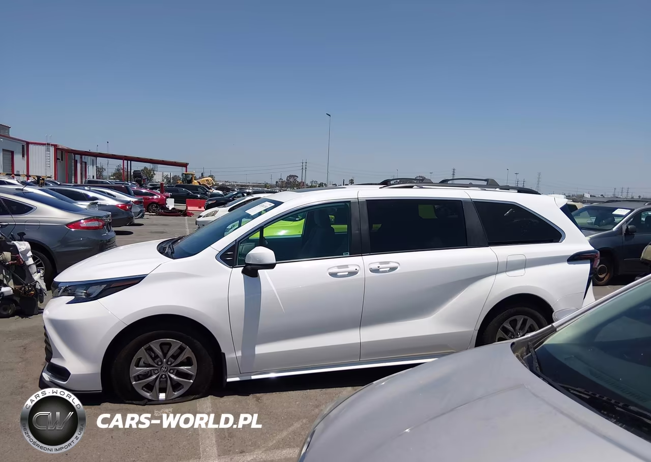 2025 Toyota Sienna Le VIN:5TDBRKEC0SS261707 - 14