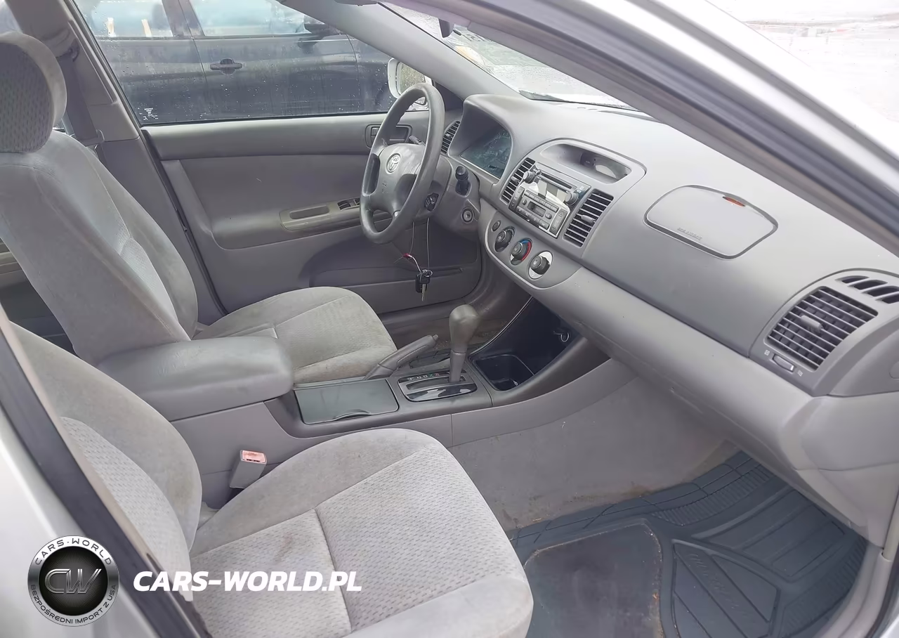 2003 Toyota Camry Le VIN:4T1BE32K43U733171 - 5
