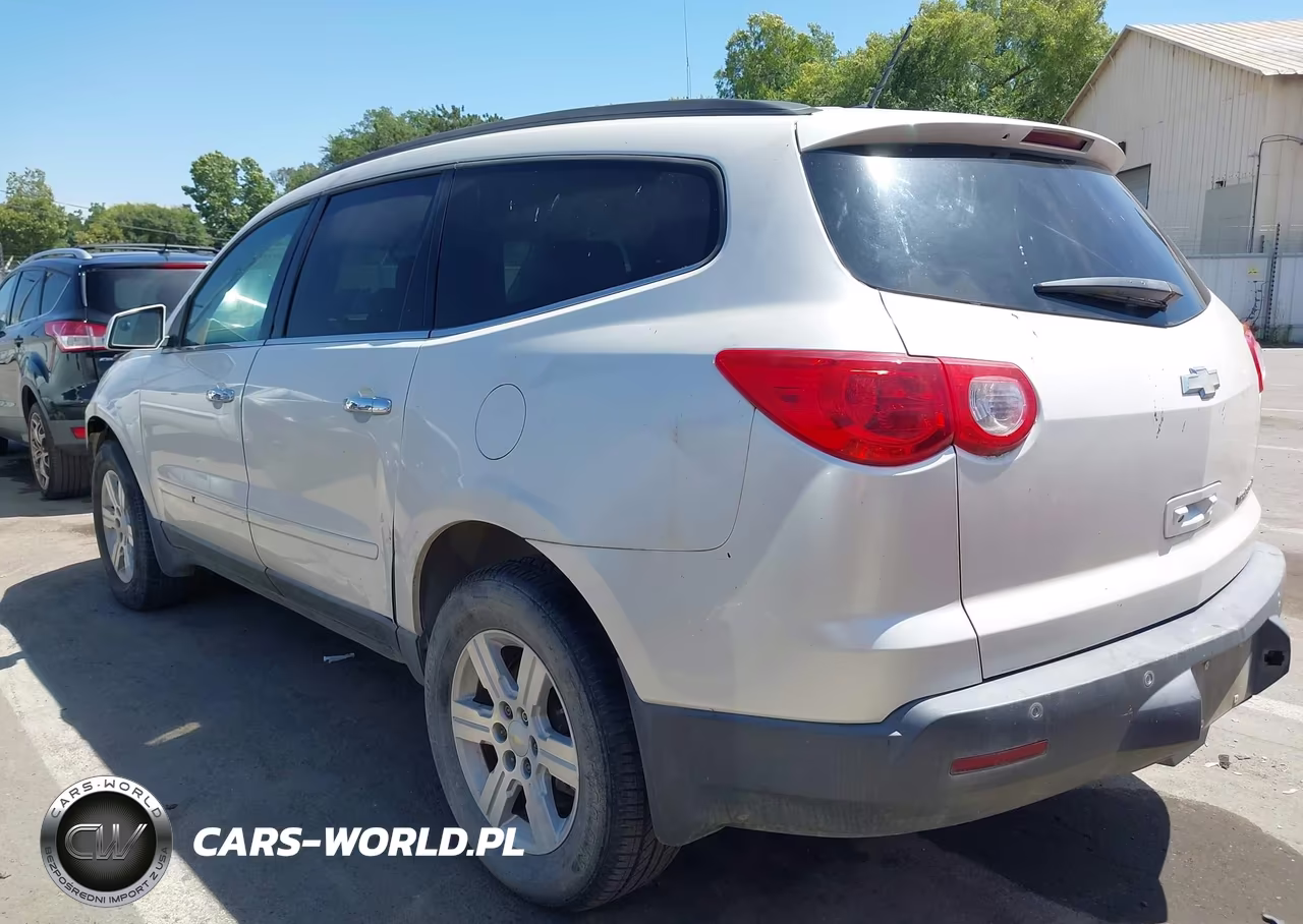 2012 Chevrolet Traverse 1Lt VIN:1GNKRGED3CJ131884 - 3