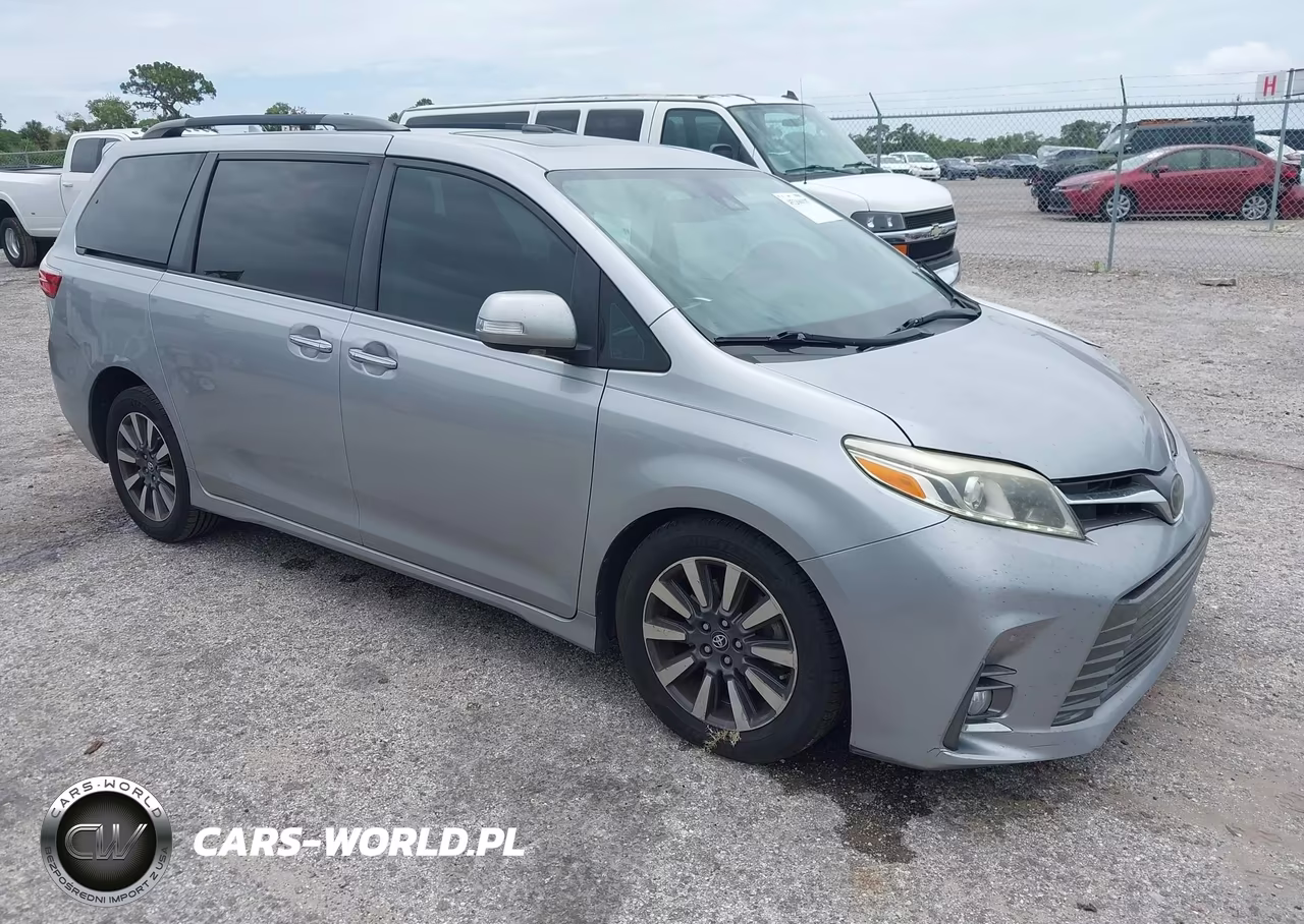 2018 Toyota Sienna Limited 7 Passenger