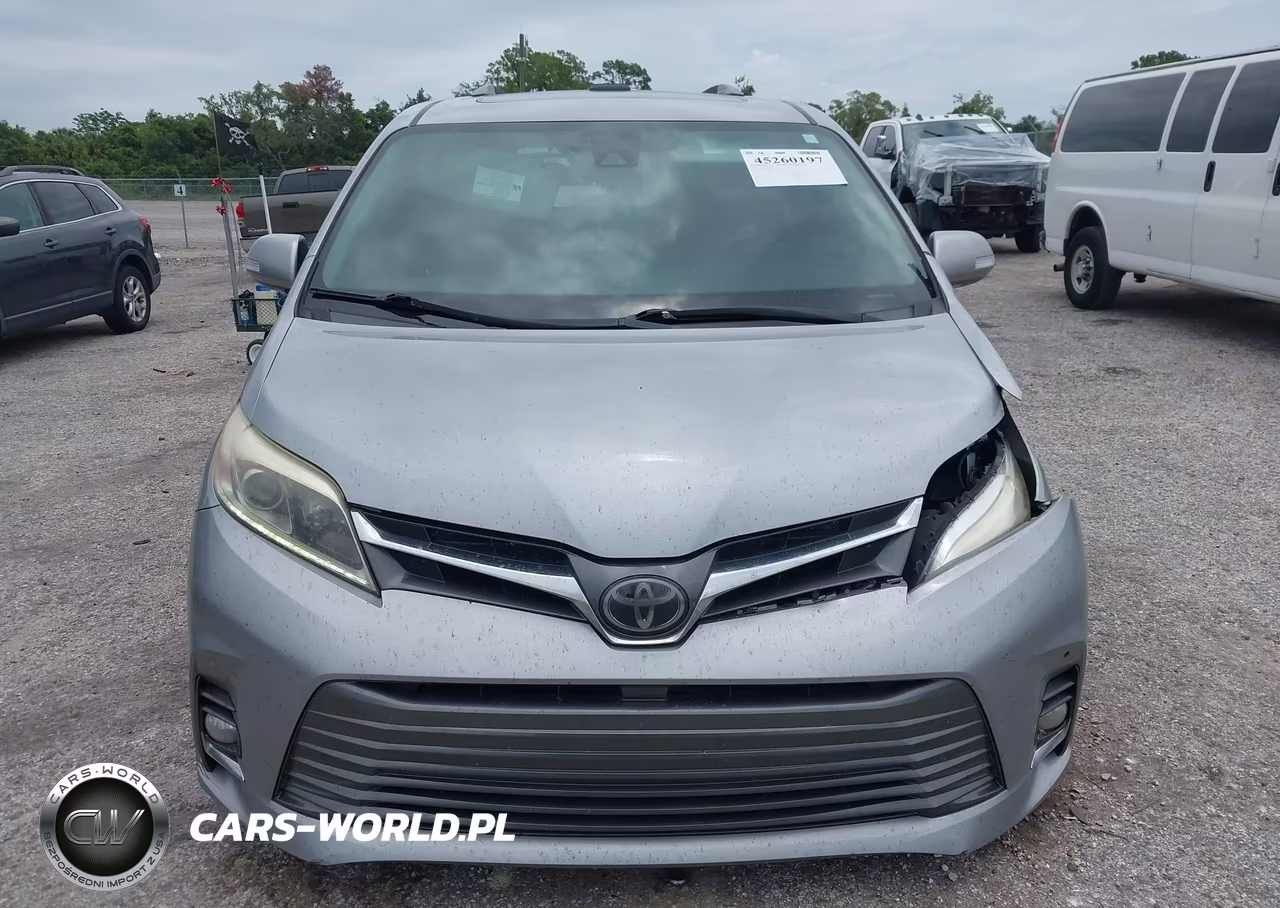 2018 Toyota Sienna Limited 7 Passenger VIN:5TDYZ3DCXJS957944 - 12