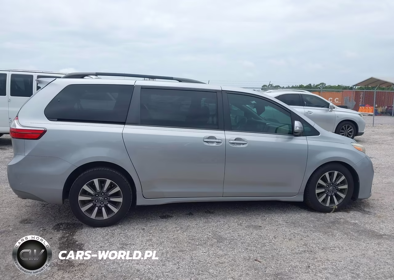 2018 Toyota Sienna Limited 7 Passenger VIN:5TDYZ3DCXJS957944 - 13