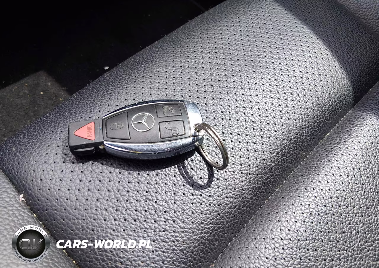 2012 Mercedes-Benz C 250 Luxury-Sport VIN:WDDGF4HB9CR226442 - 11