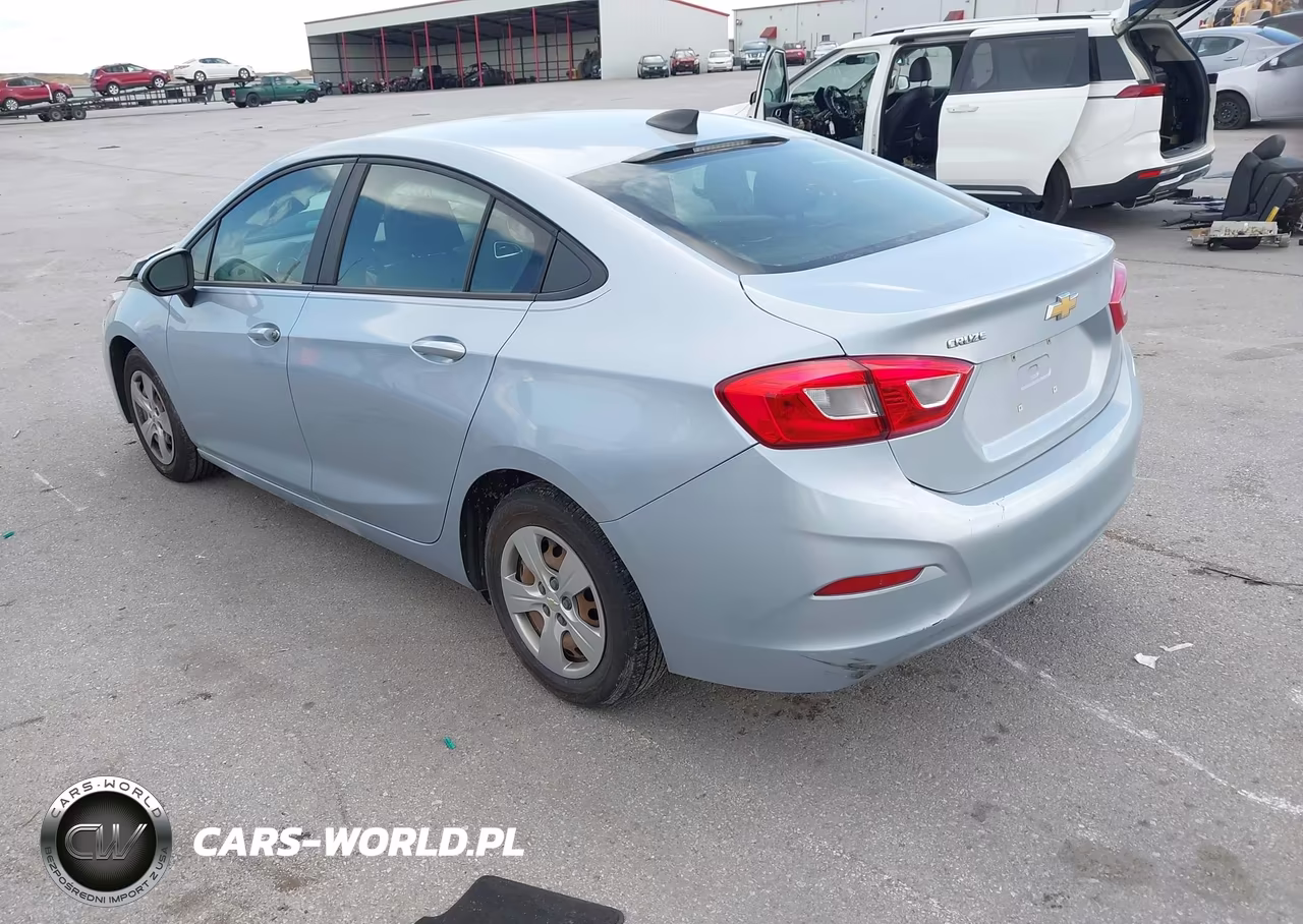 2018 Chevrolet Cruze Ls Auto VIN:1G1BC5SM3J7201776 - 3