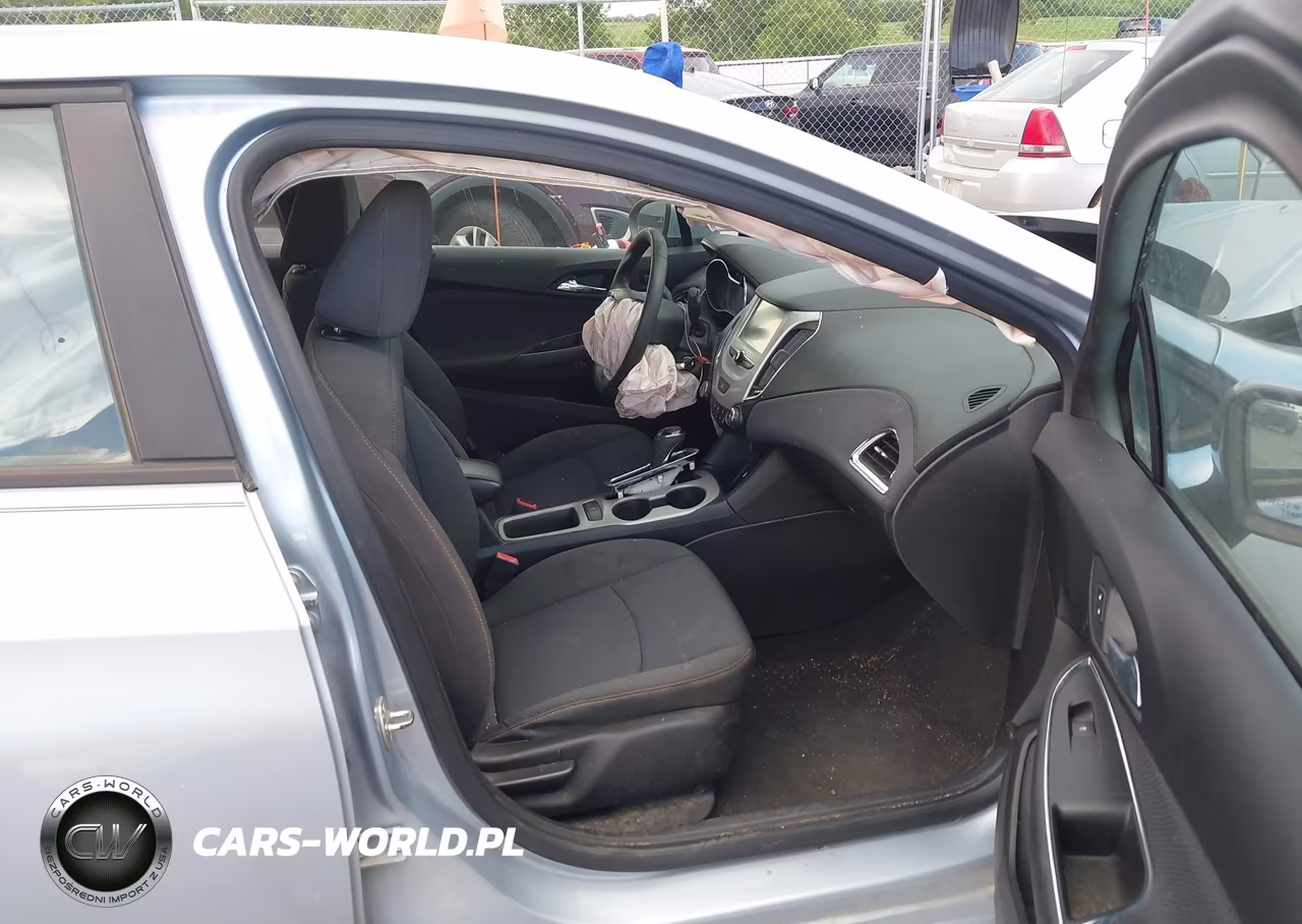 2018 Chevrolet Cruze Ls Auto VIN:1G1BC5SM3J7201776 - 5