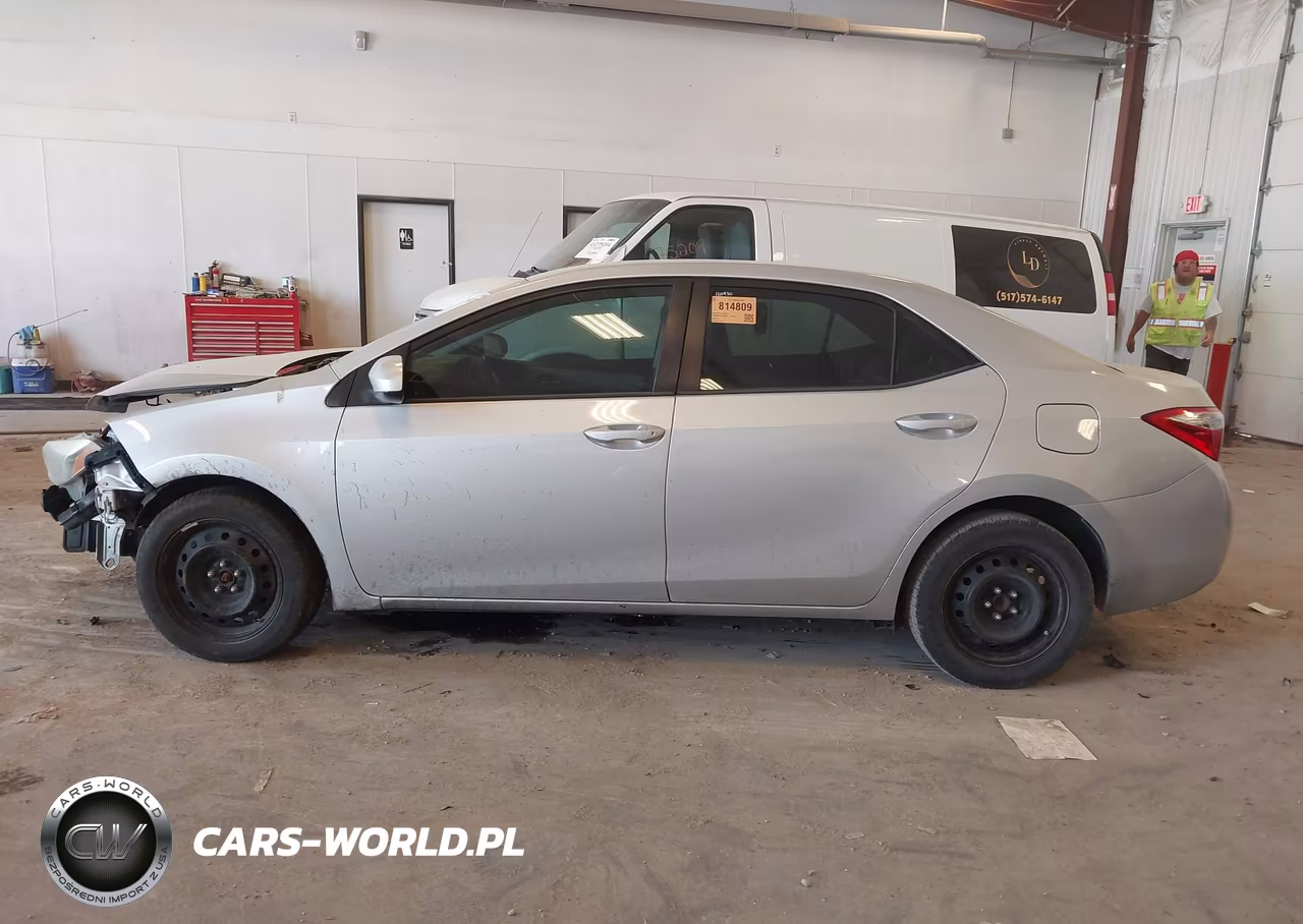 2016 Toyota Corolla Le VIN:2T1BURHE4GC617001 - 17