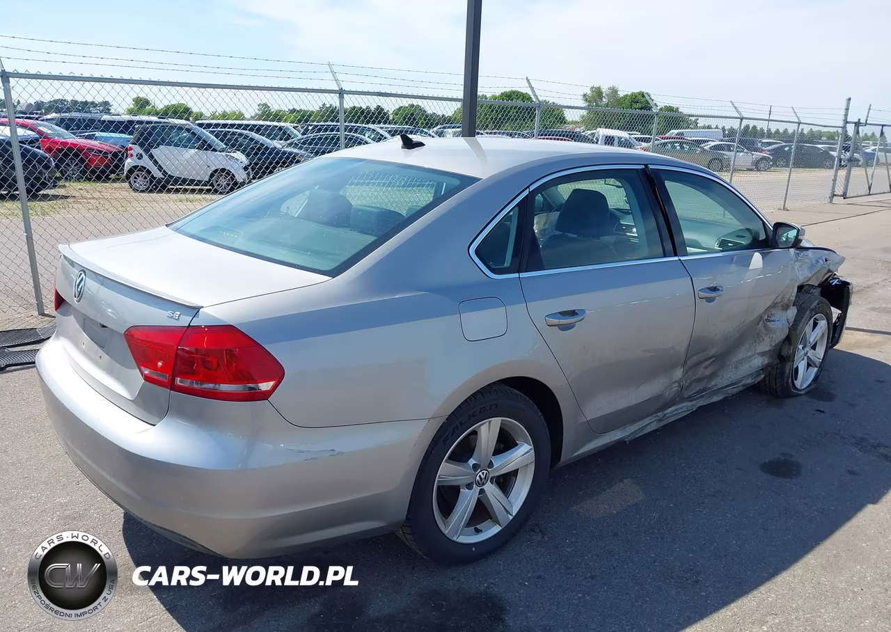 2012 Volkswagen Passat 2.5L Se VIN:1VWBP7A35CC106143 - 4