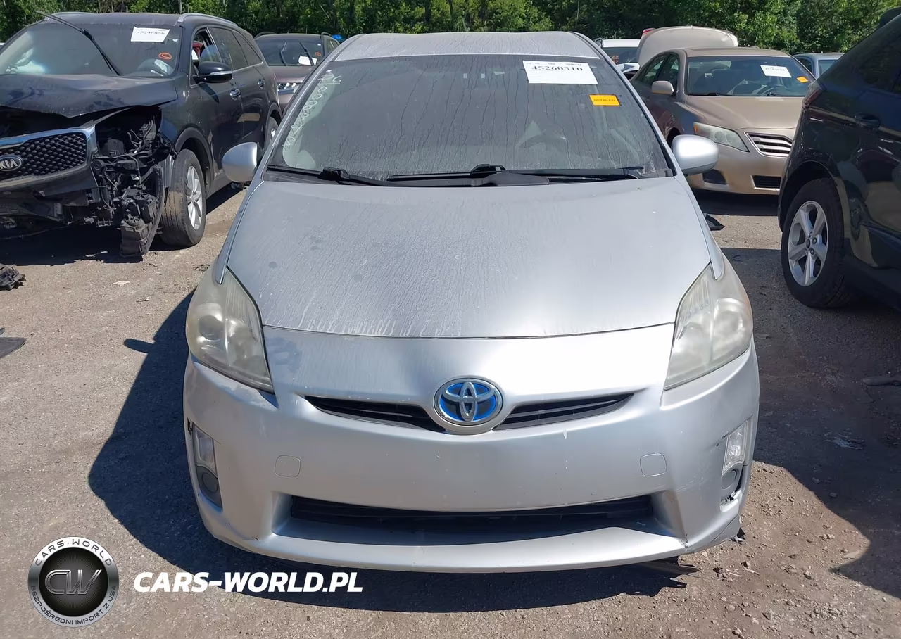 2011 Toyota Prius Two VIN:JTDKN3DU8B0313552 - 11