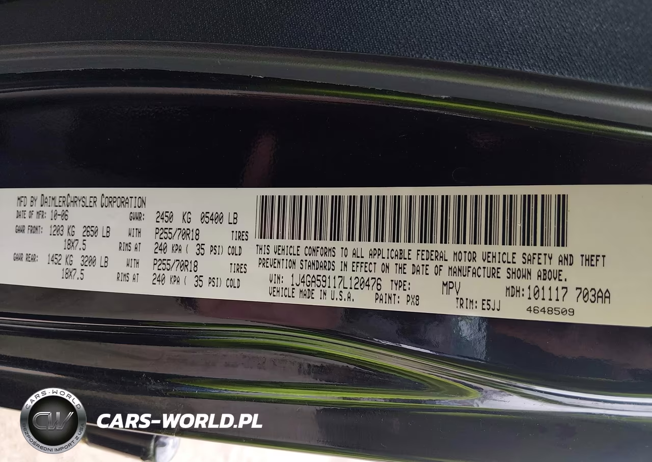 2007 Jeep Wrangler Unlimited Sahara VIN:1J4GA59117L120476 - 9
