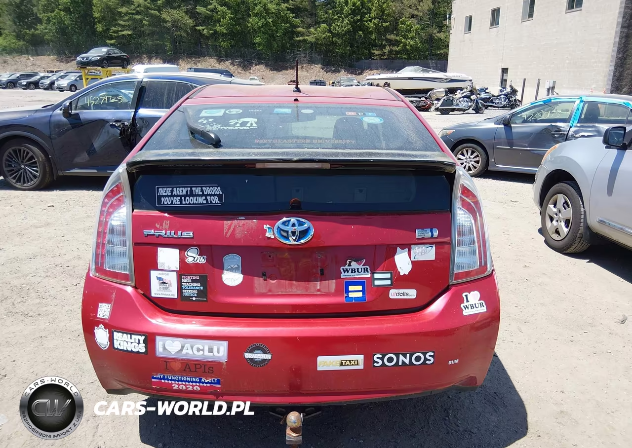 2013 Toyota Prius Two VIN:JTDKN3DUXD1630200 - 16