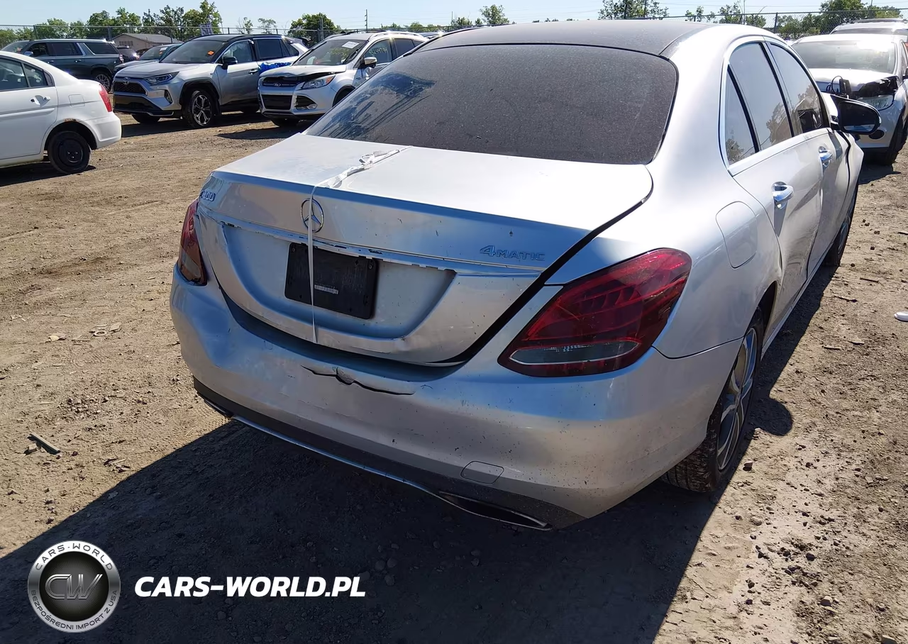2017 Mercedes-Benz C 300 4Matic VIN:55SWF4KB0HU221964 - 21