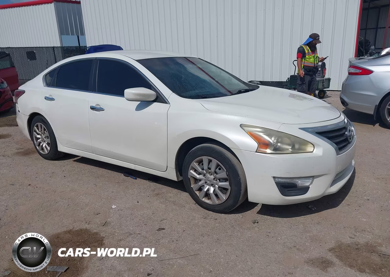 2014 Nissan Altima 2.5 S – zdjęcie 1 z 16