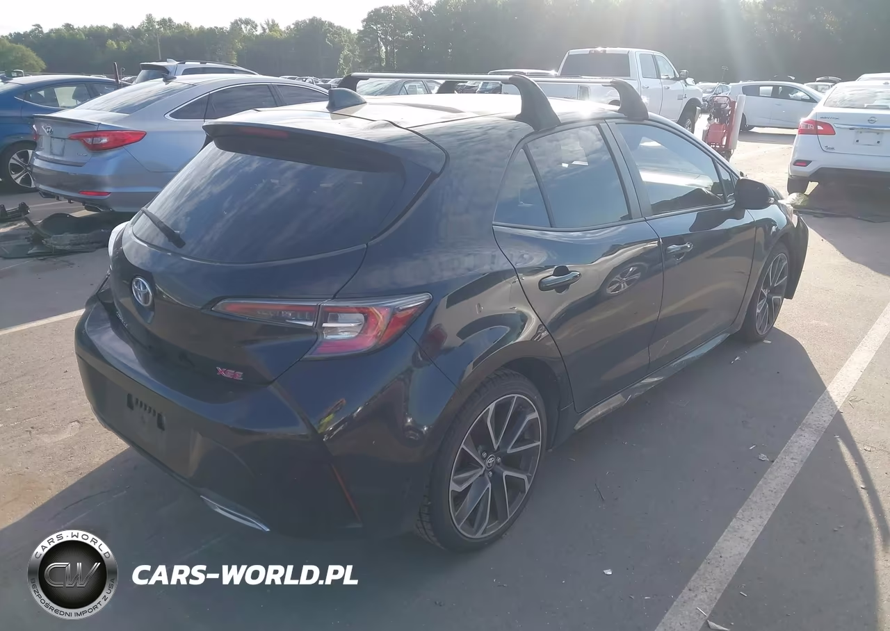 2019 Toyota Corolla Xse VIN:JTNK4RBE6K3044883 - 4