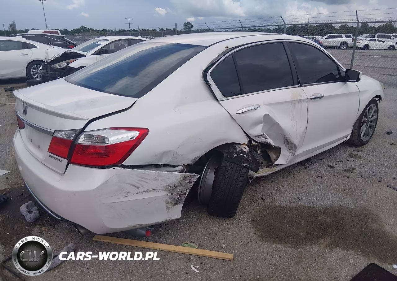 2015 Honda Accord Sport VIN:1HGCR2F52FA107007 - 4