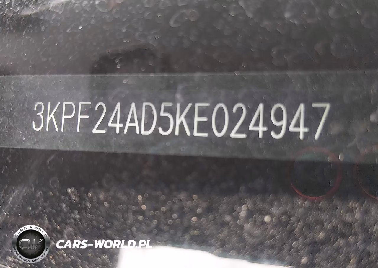 2019 Kia Forte Lxs VIN:3KPF24AD5KE024947 - 21