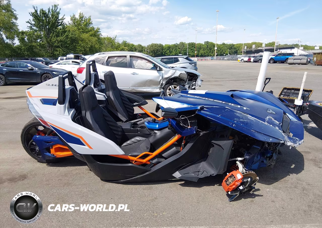 2022 Polaris Slingshot R VIN:57XAARGB4N8149606 - 11