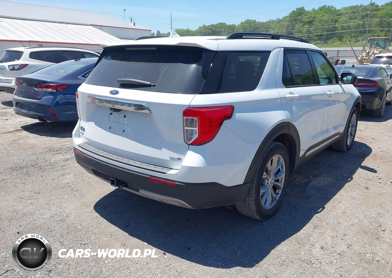2020 Ford Explorer Xlt VIN:1FMSK8DHXLGA16408 - 4
