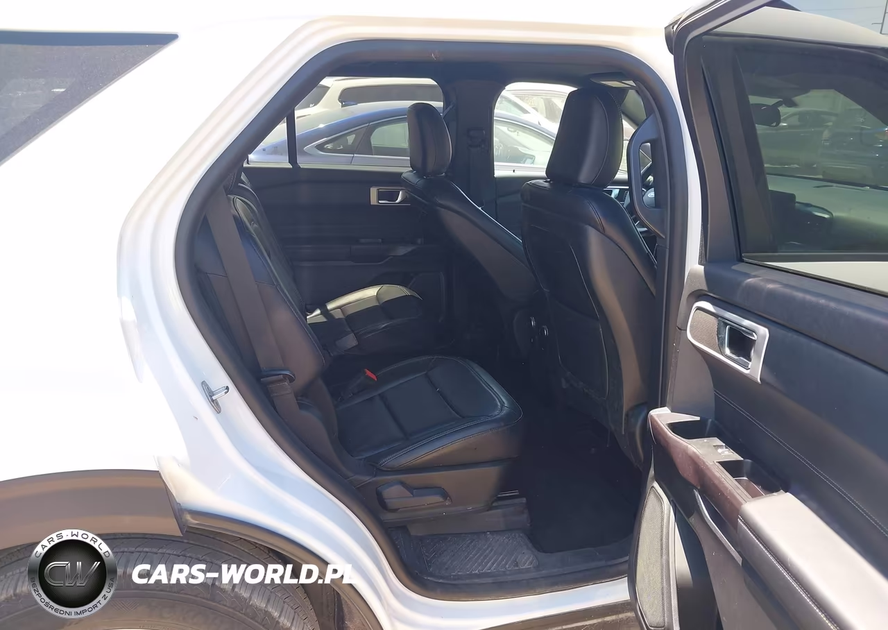 2020 Ford Explorer Xlt VIN:1FMSK8DHXLGA16408 - 8