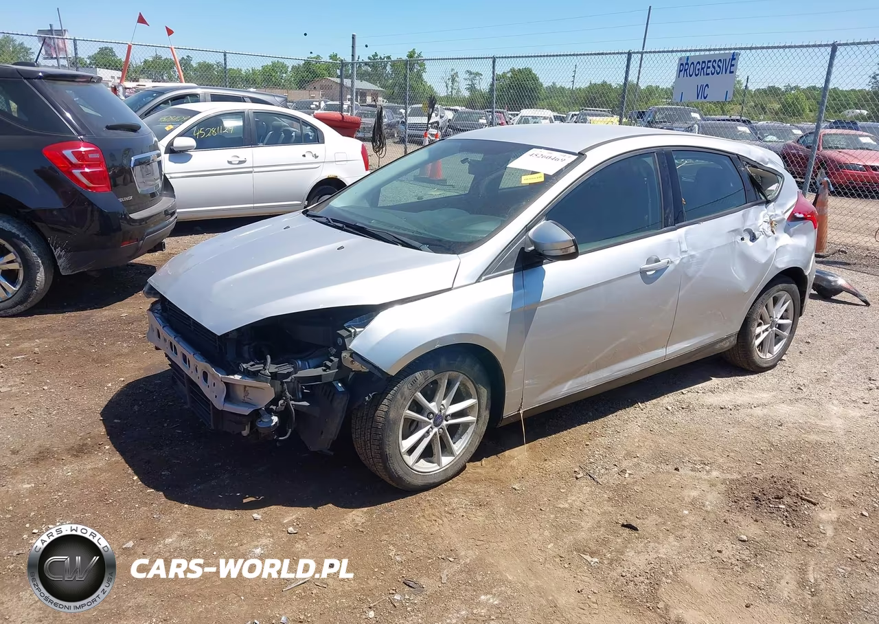 2017 Ford Focus Se VIN:1FADP3K22HL231544 - 2